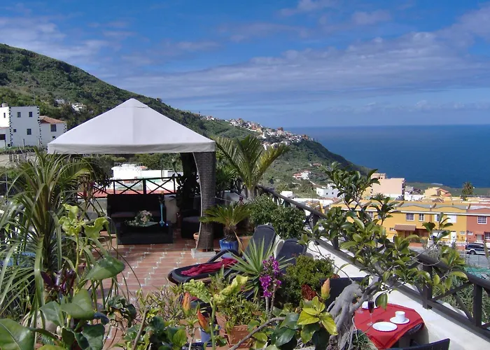 Mit Kleiner Innenhof-terrasse Im Rustikalen Stil アパート *